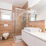 Virtus By Interhome * Brtonigla