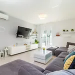 Virtus By Interhome *