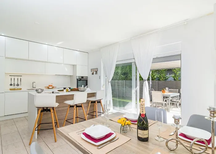 Virtus By Interhome 브르토니글라