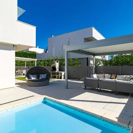 Ferienhaus Virtus - Nvg360 By Interhome *