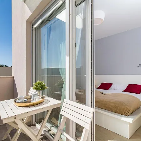 Virtus By Interhome ブルトニグラ