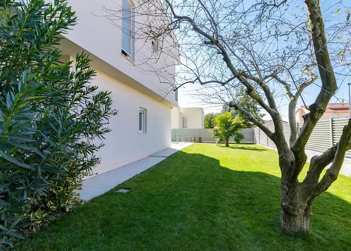 Virtus By Interhome * Brtonigla