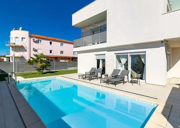 Virtus By Interhome * Brtonigla