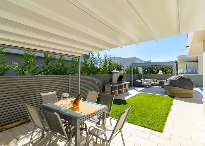 Vikendica Virtus By Interhome *