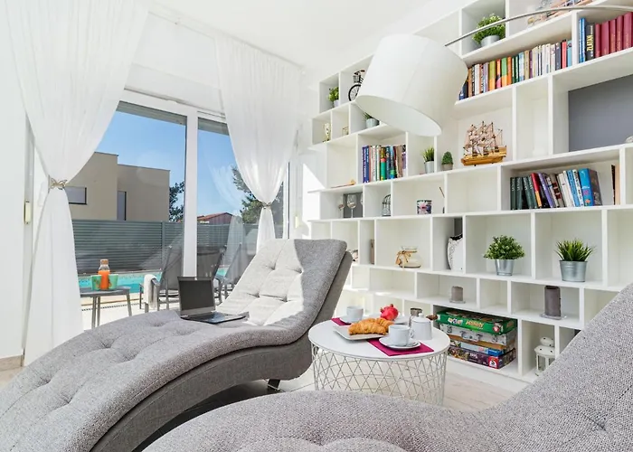 Virtus By Interhome * Brtonigla